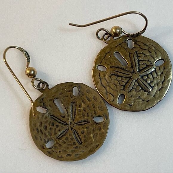 Sand dollar earrings with 14/20 Gold filled mark on war wires - Picture 1 of 8